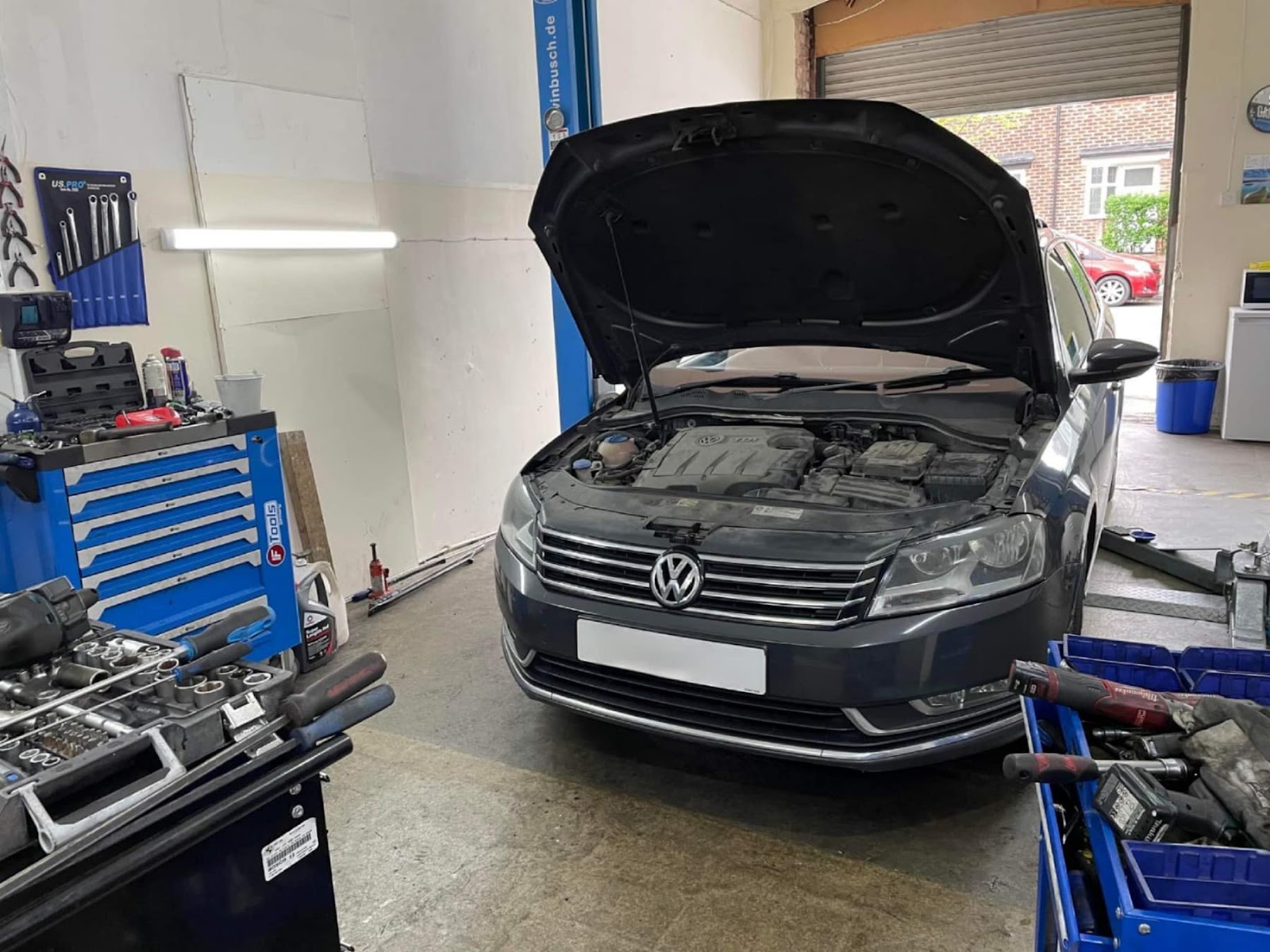 Autostar Motors, photograph 3.