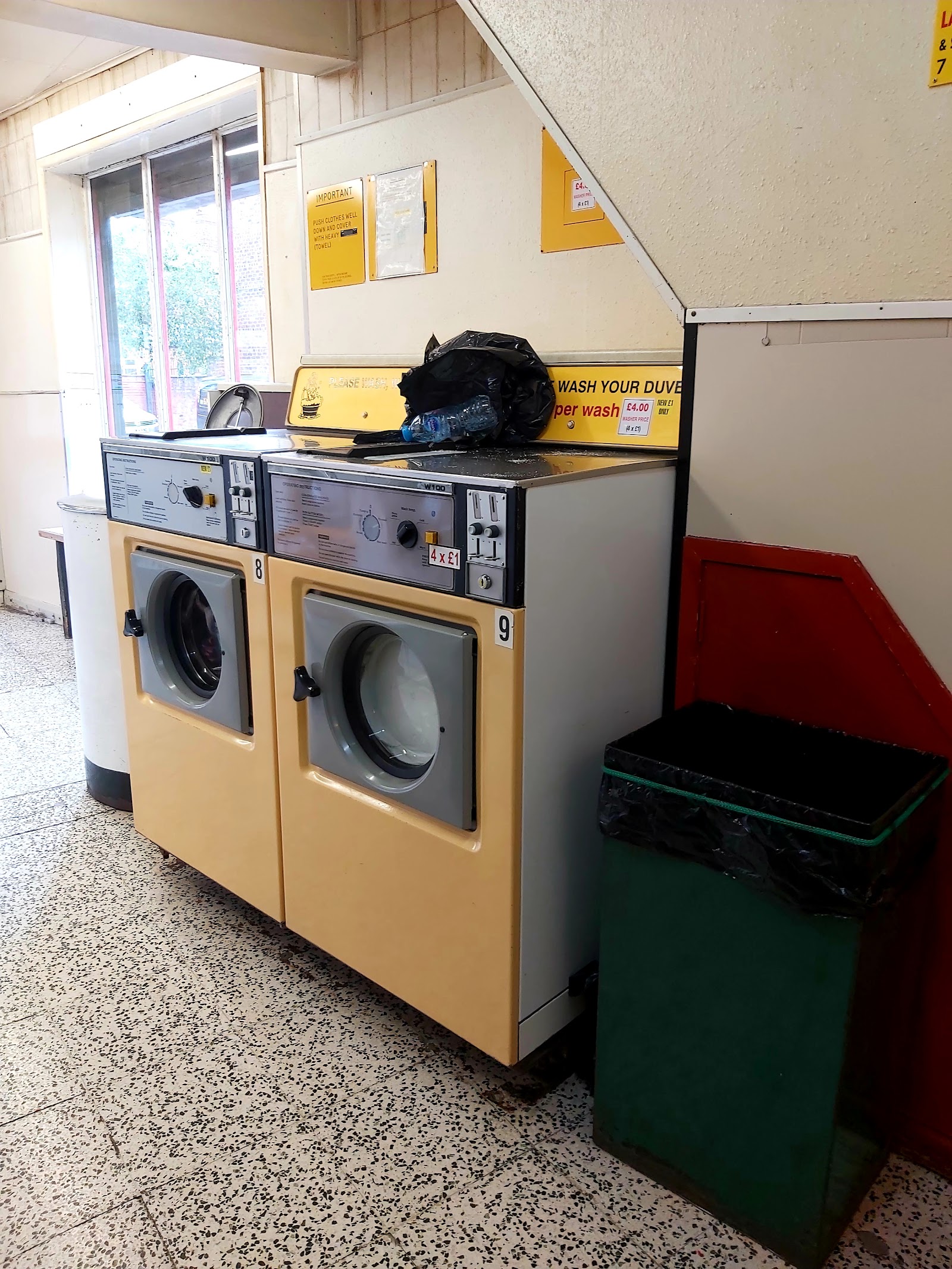 Clean Machine Laundrette, photograph 4.