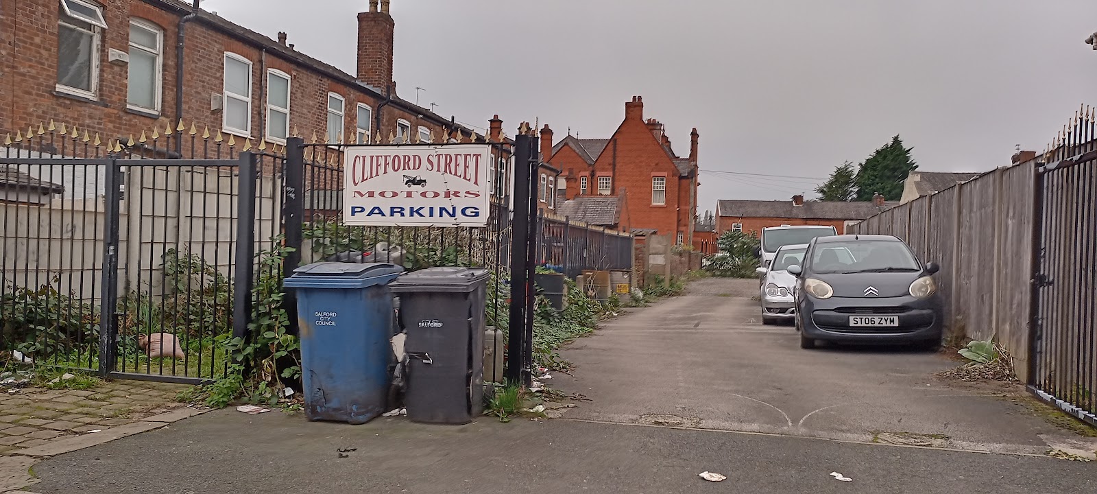 Clifford Street Motors, photograph 4.