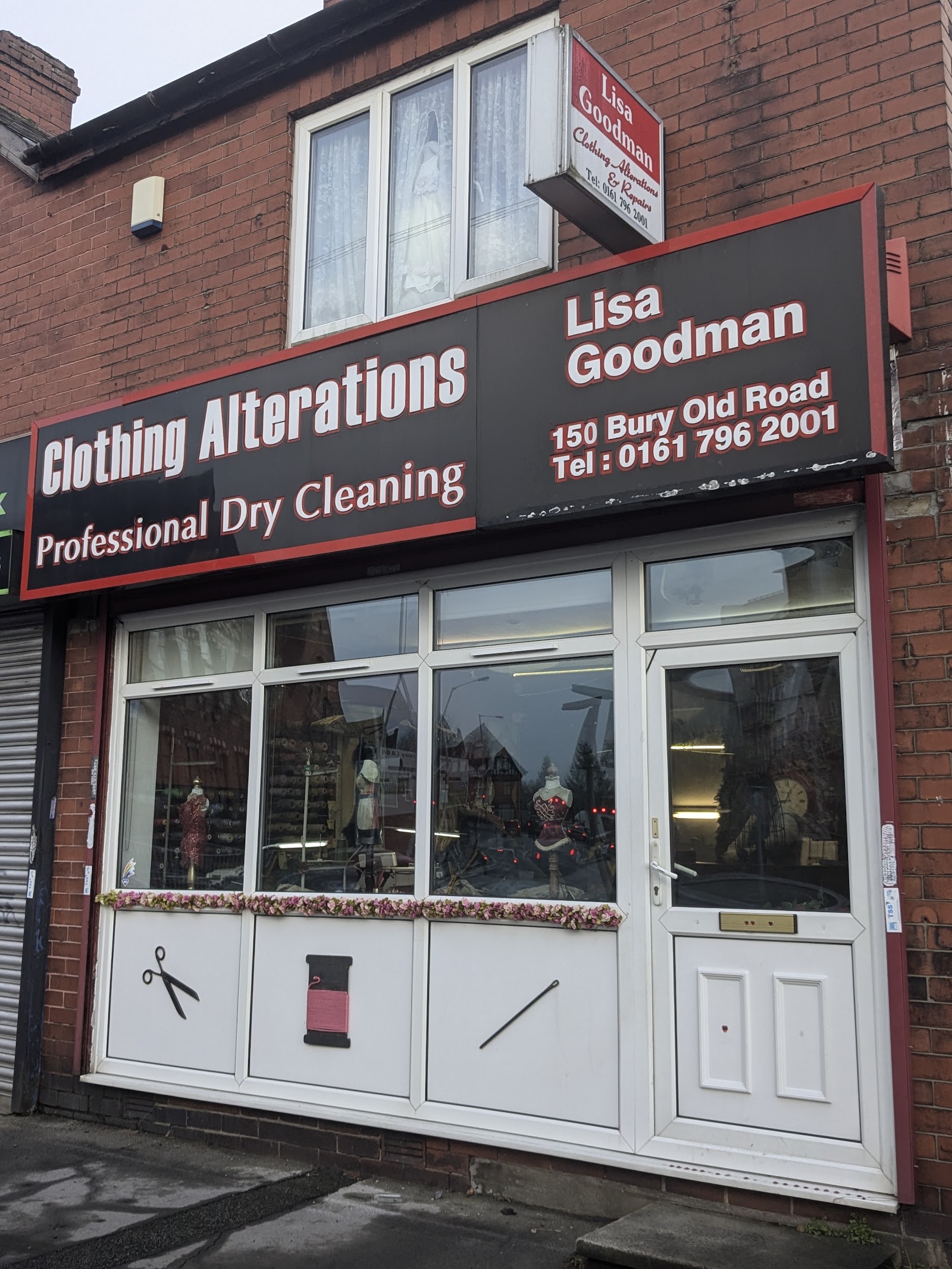 Goodman Lisa Professional Dry Cleaning and Alterations, photograph 4.