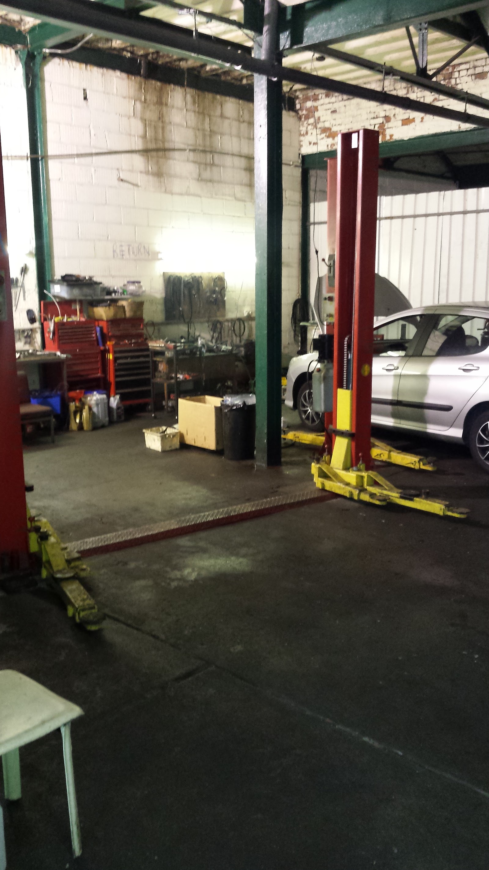 JTS Auto Services, photograph 3.