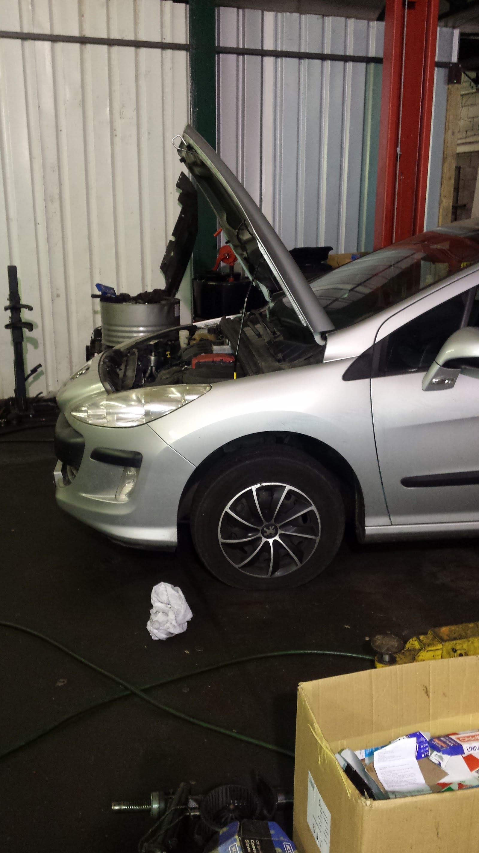 JTS Auto Services, photograph 4.