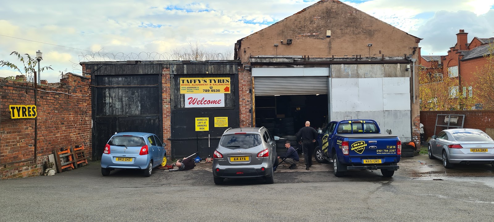 Taffy's Tyres, photograph 3.